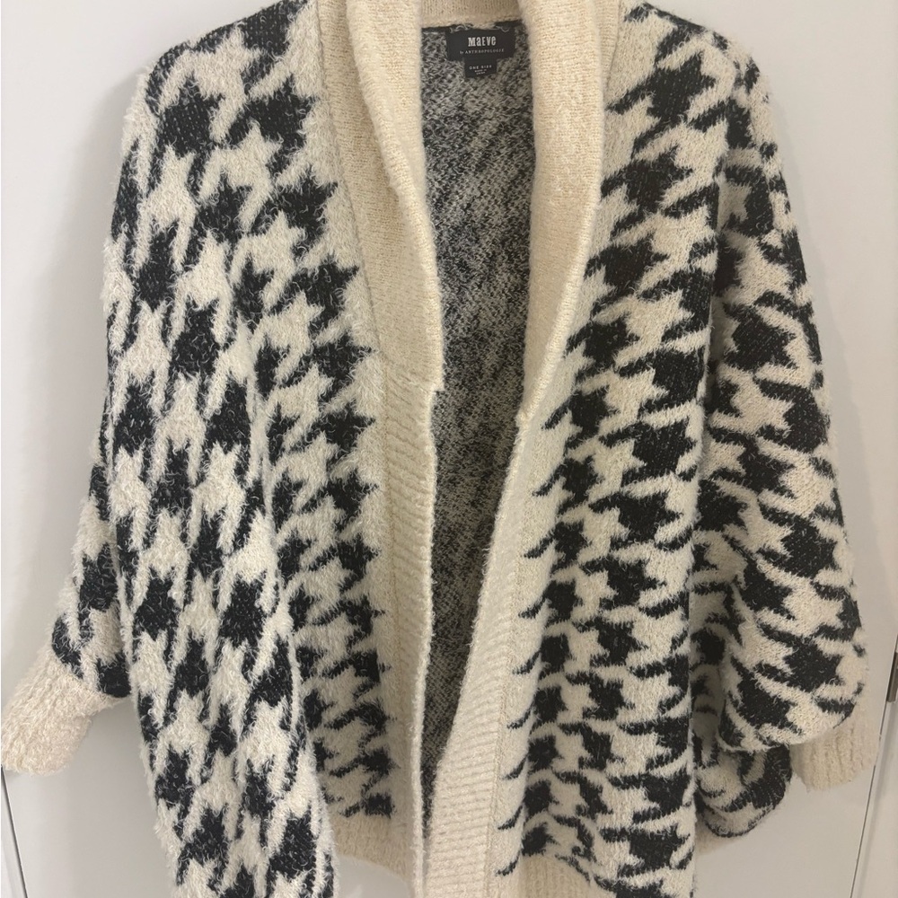 Anthropologie Black and Cream Houndstooth Cardigan